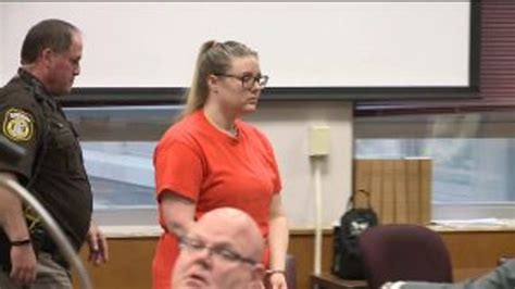 Im Truly Sorry Pewaukee Woman Sentenced To 6 Years In Prison In