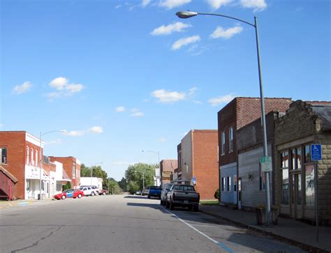 Wayland Funeral Homes, funeral services & flowers in Iowa