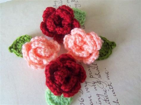 Assorted Crochet Flowers And Leafs Appliques Set Of Four Assorted