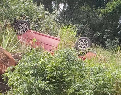 Jovem morre ao ser lançado 30 metros durante capotamento