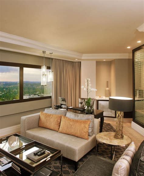 Rooms & Suites at Sandton Sun | 5-Star Sandton Accommodation