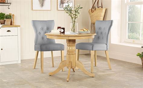 Kingston Round Dining Table Bewley Chairs Natural Oak Finished