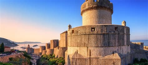 City walls and the old town – Dubrovnik Walk Of Fame