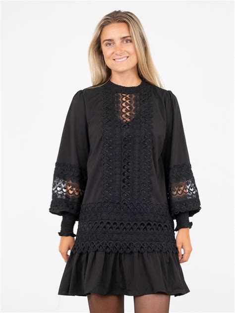 Katja Embroidery Dress Black Deguy No