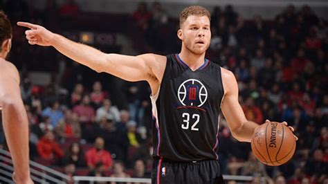 Blake Griffin hurt in fight with Clippers staffer in Toronto | CBC Sports