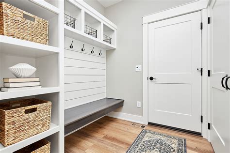 The Best Large Mudroom Ideas To Incorporate