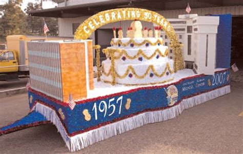 17 Best images about Homecoming Float on Pinterest | Homecoming parade ...