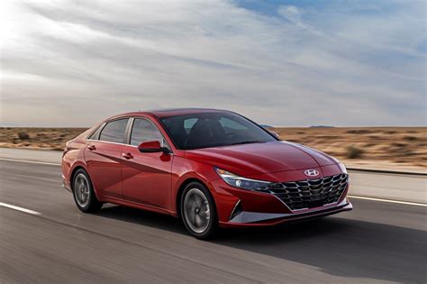 Hyundai Elantra 2021 officiellement présentée ALBI le Géant