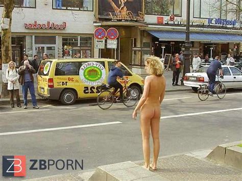 Public Nakedness ZB Porn