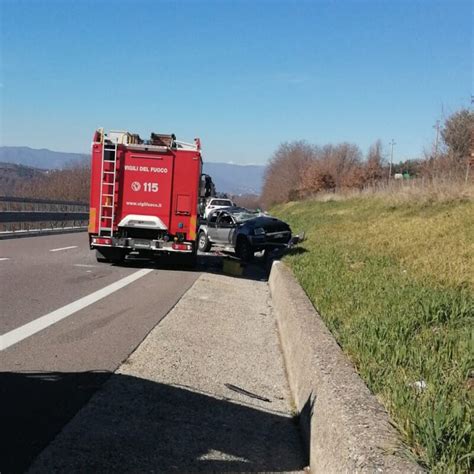 Maxi Tamponamento Sulla A Tra Rogliano E Cosenza Due Feriti