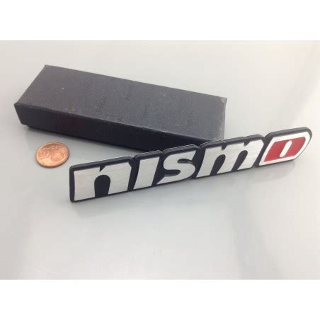 EMBLEMA TRASERO NISSAN NISMO