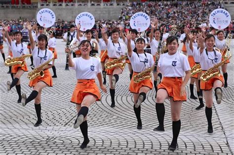 用鏡頭看台灣》橘色惡魔國慶旋風來襲 北一女、曉明女同場較高下 生活 中時