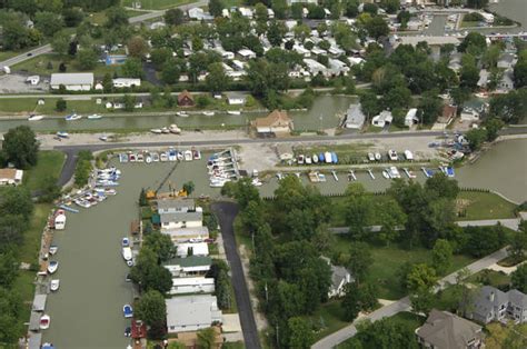 Harbor Park Marina Inc In Port Clinton Oh United States Marina