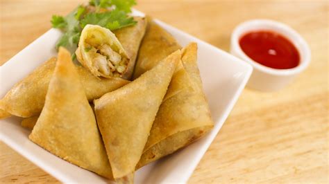 Easy Curry Puffs Thai Style Samosa กะหรี่ปั๊บ Curry Puff Recipe