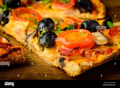 Italian Pizza Hi Res Stock Photography And Images Alamy