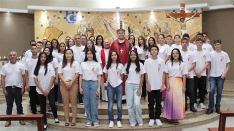 Crisma Na Par Quia S O Jo O Evangelista Em Ibat Diocese De S O Carlos