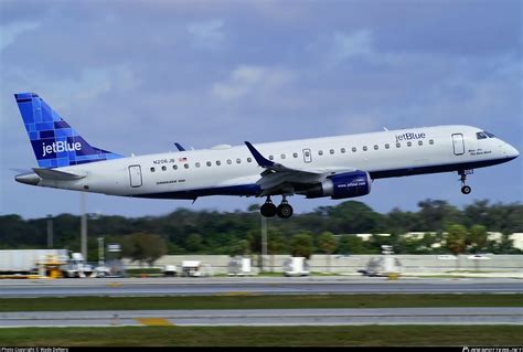 N206JB JetBlue Embraer ERJ 190AR ERJ 190 100 IGW Photo By Wade DeNero