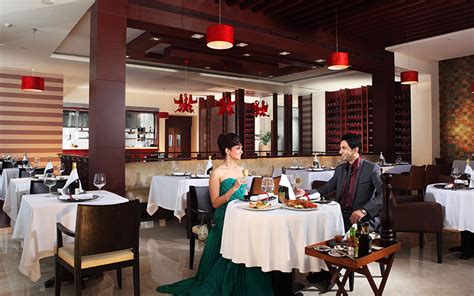 La Brezza 5 Star Luxury Italian Dining Restaurant In Noida Delhi Ncr