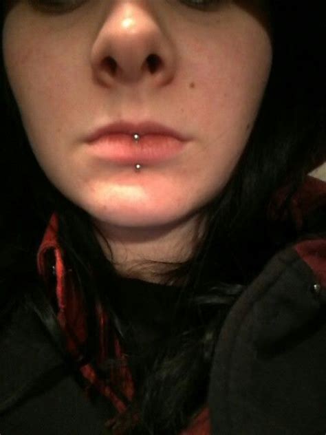 Vertical Labret