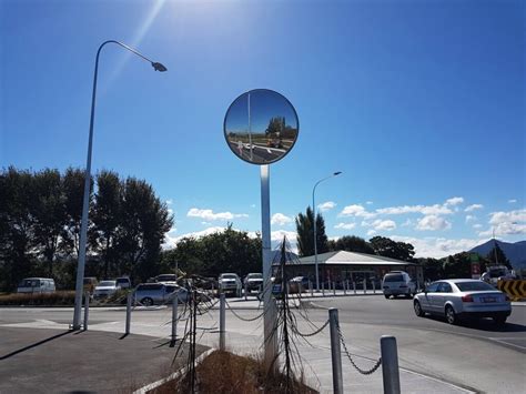 The Benefits Of Road Convex Mirrors For Road Safety