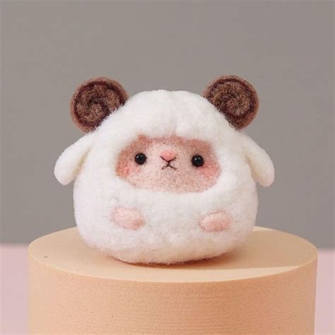 1 Set Sheep Wool Needle Felt Kit Cute DIY Sheep Doll Toys Craft Wool