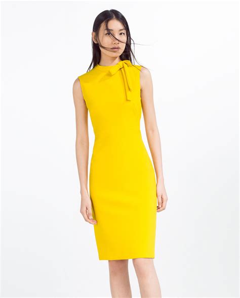 Yellow Dresses Roundup: find the perect yellow dress