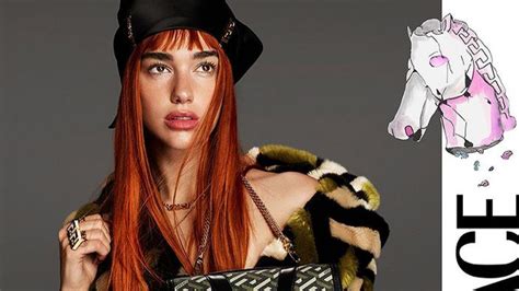 Dua Lipa Estrena Melena Pelirroja En La Nueva Campaña De Versace Fotos