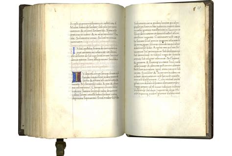 Latin Vulgate Medieval Illuminated Manuscript : Medieval Text Manuscripts