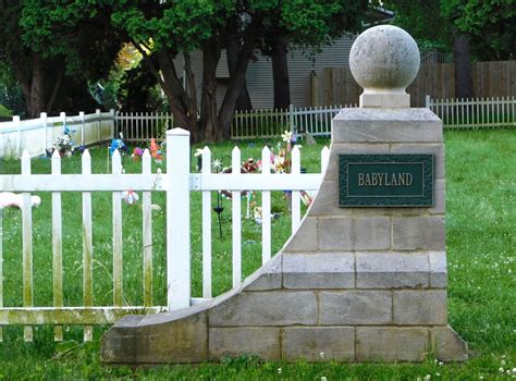 Oakdale Memorial Gardens In Davenport Iowa Find A Grave Cemetery