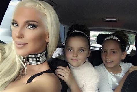 Jelena Karleuša proslavila rođendan Atine i Nike Tračara