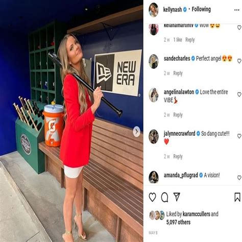 Icymi Mlb Network Host Kelly Nash Poses With A Baseball Bat On Instagram Trevor Bauer S Agent