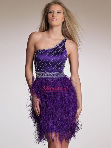 Vestidos Cortos De Plumas Estilo Y Belleza