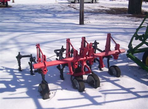 International 2 Row 3point Hitch Cultivator