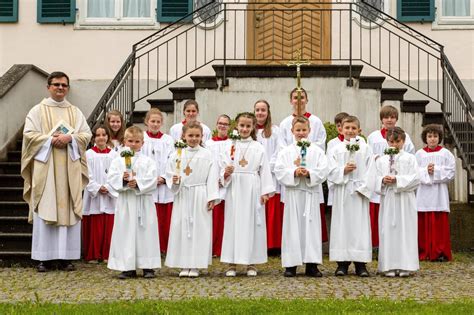 Kinder Feiern Erstkommunion