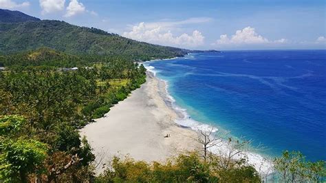 Spot Foto Pantai Senggigi Lombok Barat Htm Rute Jam Buka