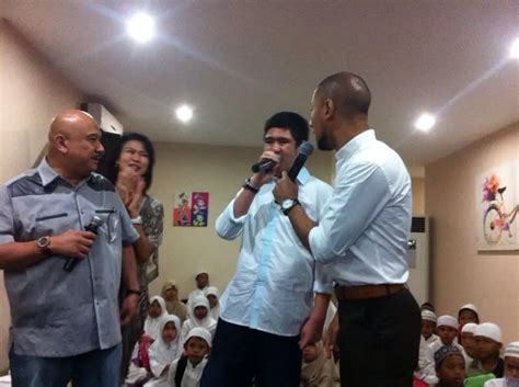 Buka Puasa Bersama Marcel Siahaan Dan Anak Yatim Di Klinik RHE Klinik RHE