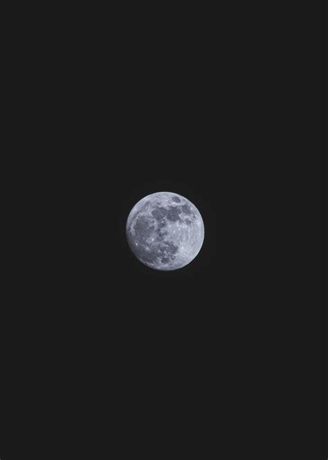 Full Moon in Dark Night Sky · Free Stock Photo