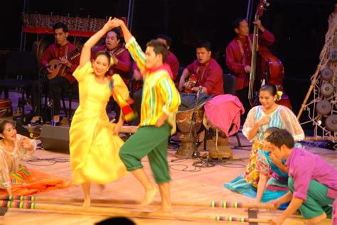 Bayanihan The National Folk Dance Company Of The Philippin Flickr