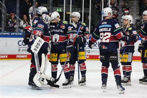 Eisb Ren Bauen Tabellenf Hrung Aus Pinguins Patzen In N Rnberg