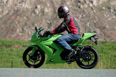 Kawasaki Ninja 250r 2008 2011 Review Specs And Prices Mcn