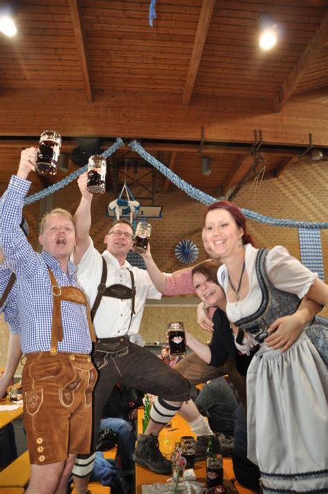 Deggenhausertal Trachten Party und Frühschoppen beim Bockbierfest