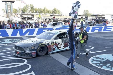 Harvick Defeats Hamlin In Late NASCAR Thriller At New Hampshire