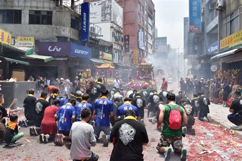 宗教嘉年華或擾民？淡水大拜拜清水祖師遶境掀論戰 地方 中央社 Cna