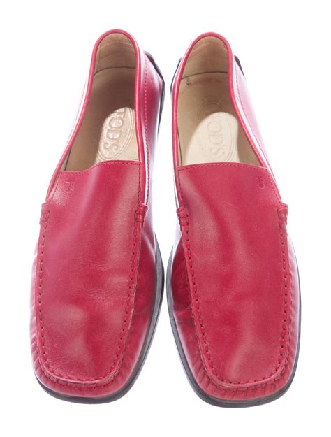 Tods Square Toe Leather Loafers Shoes Tod34173 The Realreal