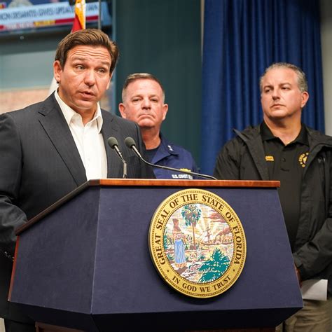 DVIDS - Images - Florida Governor Ron DeSantis Press Briefing on Hurricane Ian [Image 2 of 4]