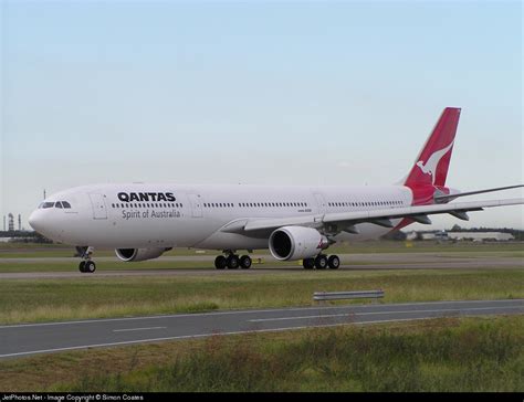 VH QPB Airbus A330 301 Qantas Simon Coates JetPhotos