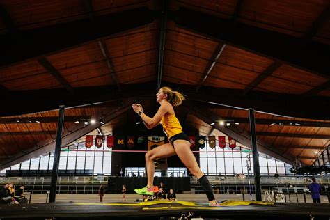 Hawkeyes Crown 14 Champions to Close Hawkeye Invitational – University ...