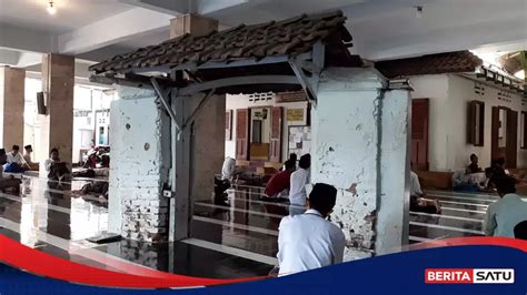 Masjid Lawang Songo Bangunan Kuno Peninggalan Pendiri Ponpes Lirboyo