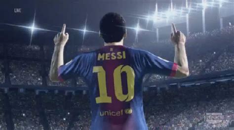 Así celebra Messi los goles en el FIFA14