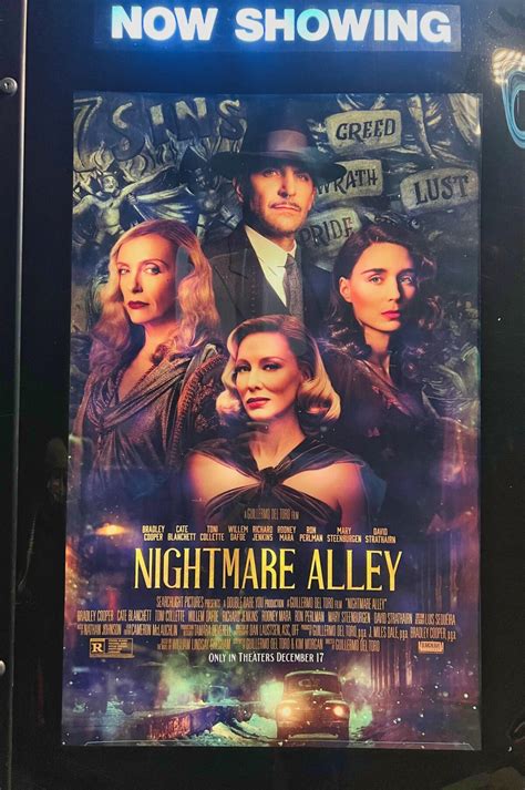 Movie Review Nightmare Alley From Guillermo Del Toro Bedlam Farm